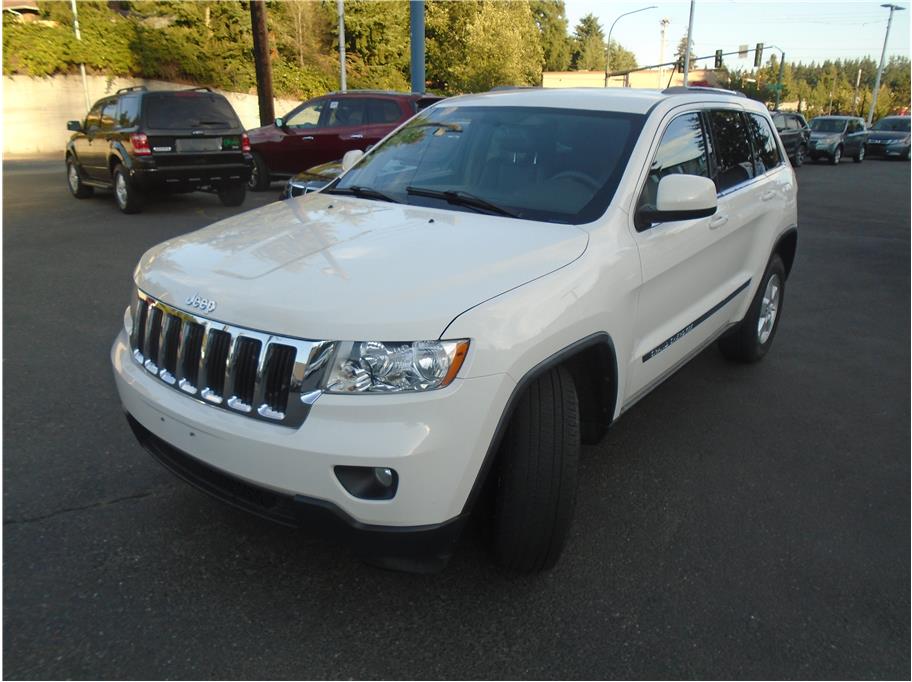 2011 Jeep Grand Cherokee from United Auto Group LLC