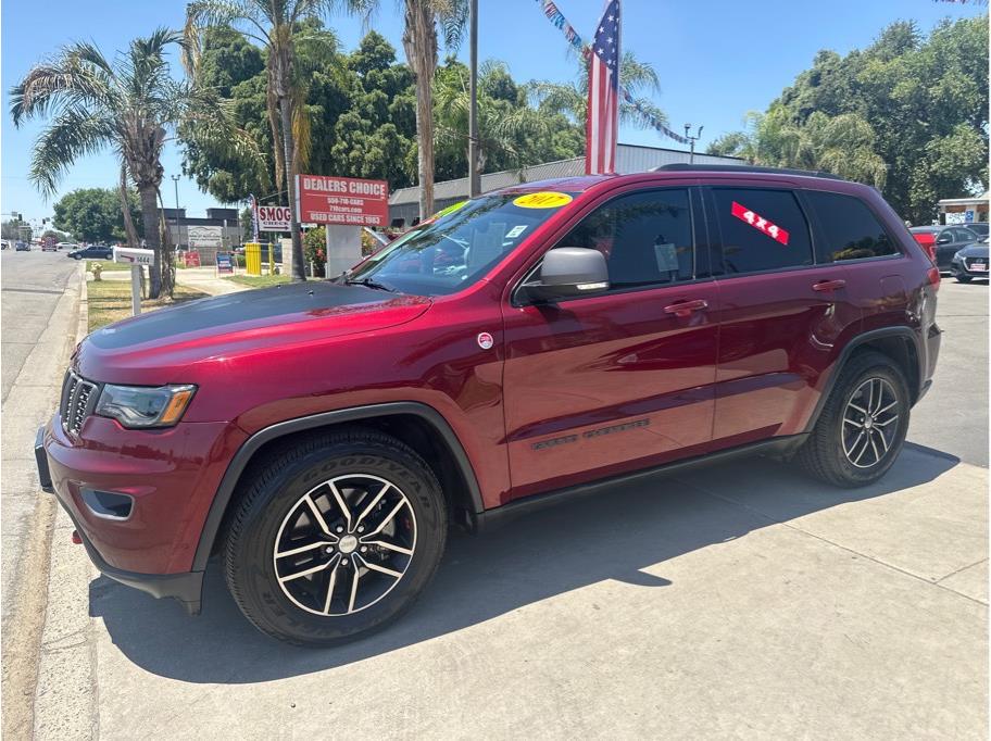 2017 Jeep Grand Cherokee from Dealers Choice V