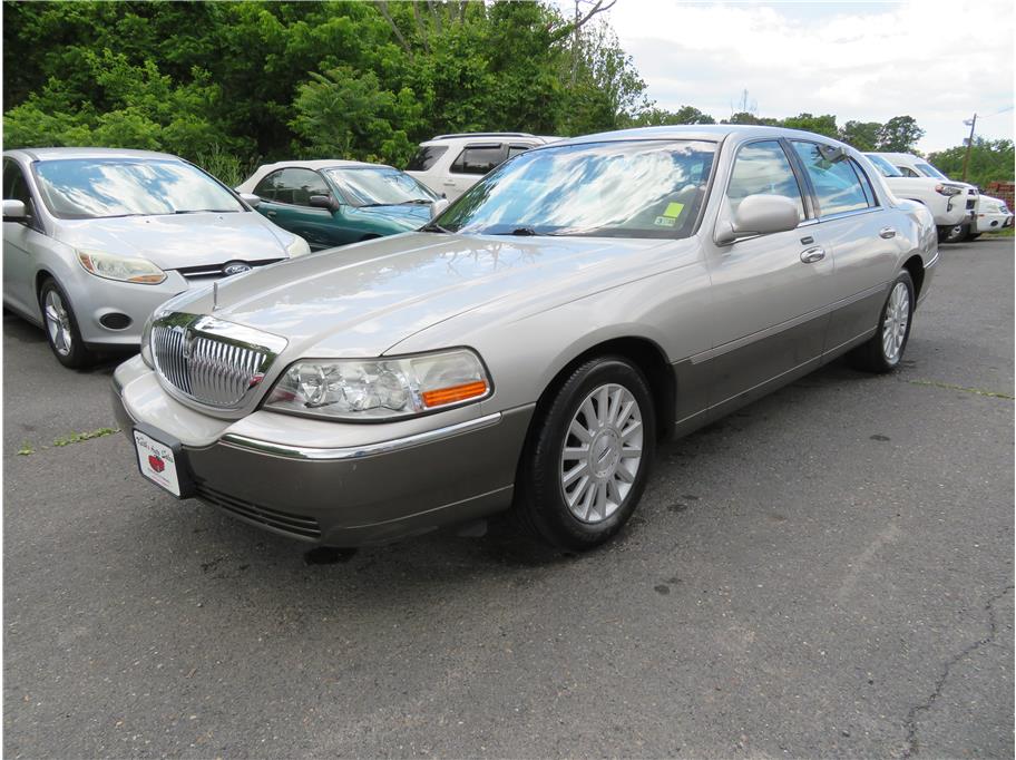 2003 Lincoln Town Car from Keith's Auto Sales